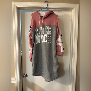 Rouge collection sweater 4x